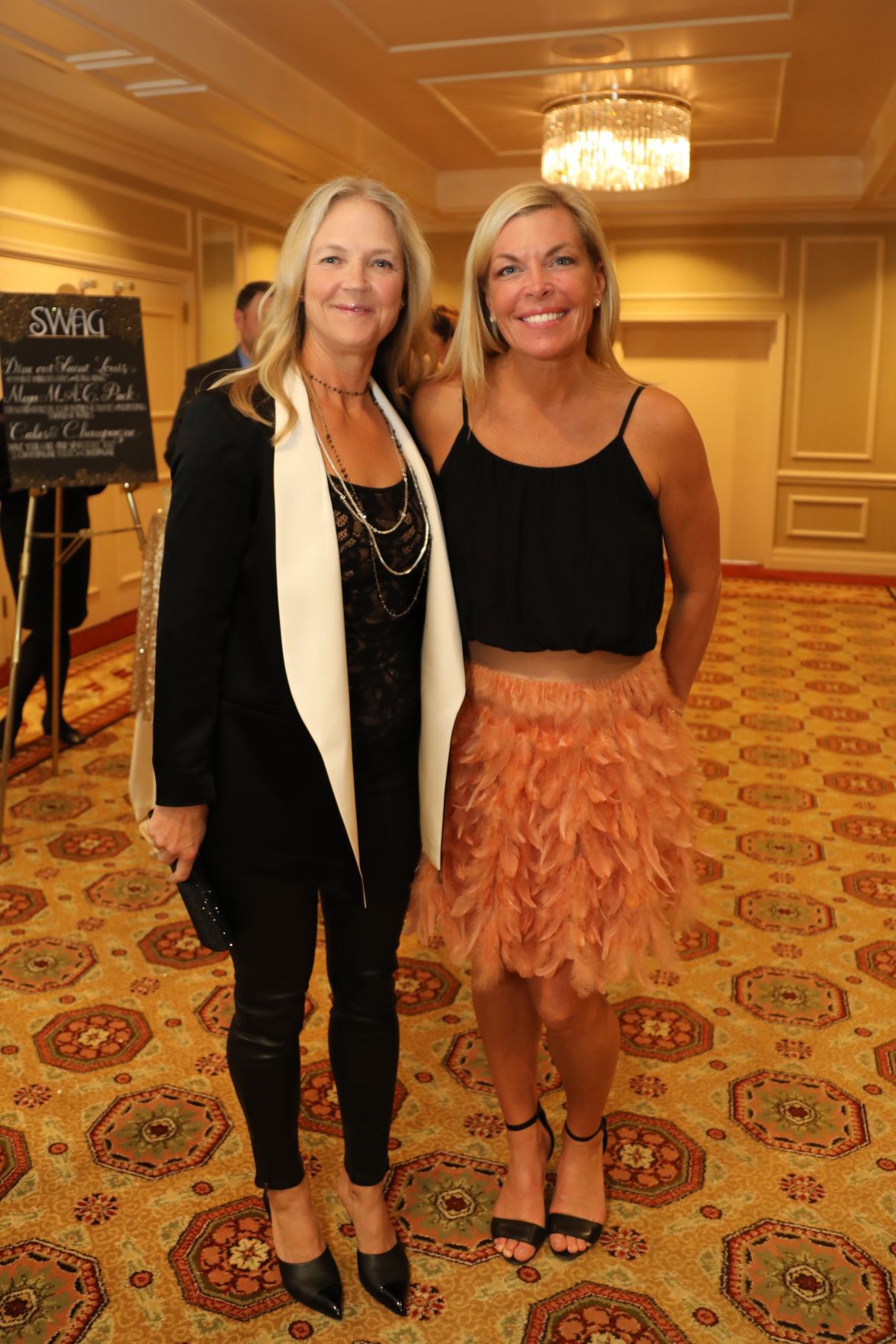 Lotta Fox, Allie Zumwalt